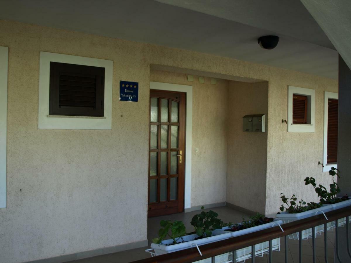Apartment Branko With Free Parking Ičići Εξωτερικό φωτογραφία