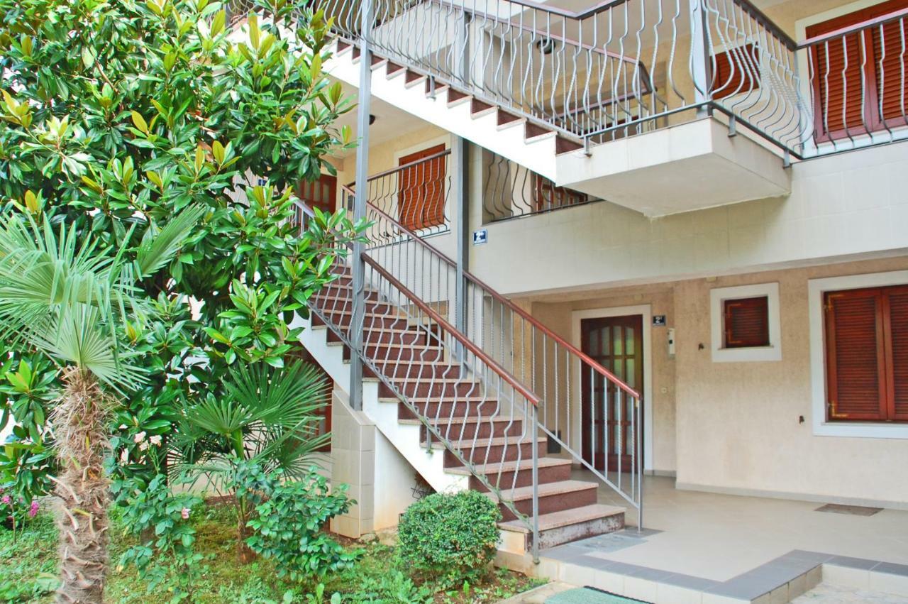Apartment Branko With Free Parking Ičići Εξωτερικό φωτογραφία