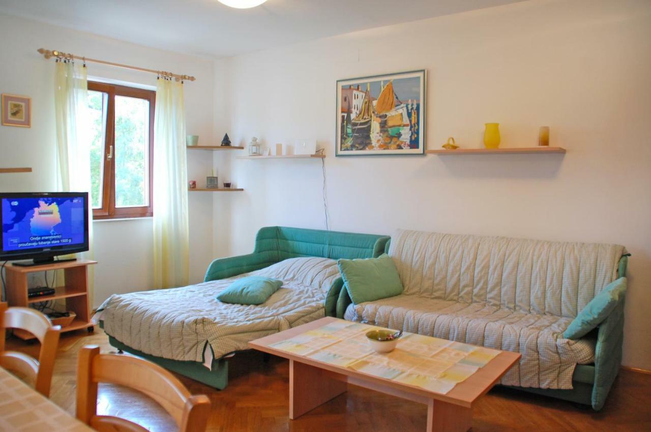 Apartment Branko With Free Parking Ičići Εξωτερικό φωτογραφία