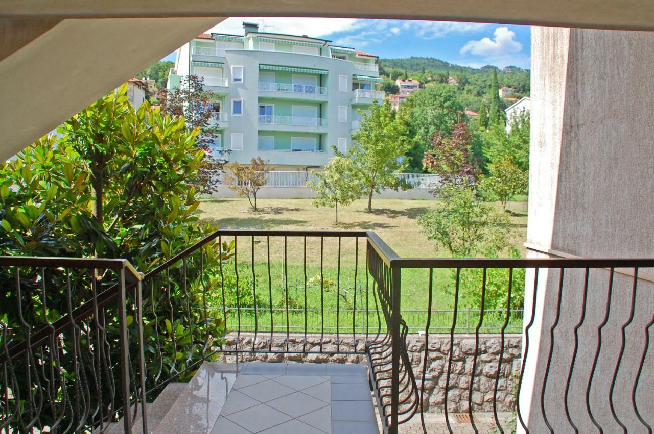 Apartment Branko With Free Parking Ičići Εξωτερικό φωτογραφία